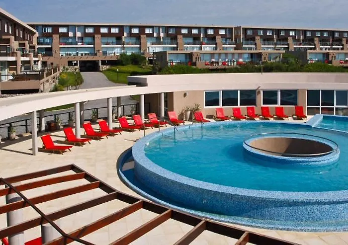 Apartment In Linda Bay Complex