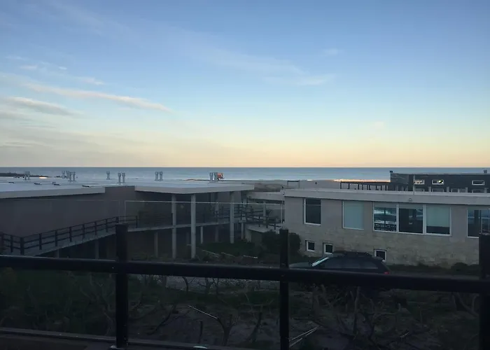 Apartment In Linda Bay Complex