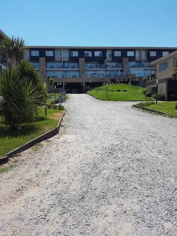 Apartment In Linda Bay Complex